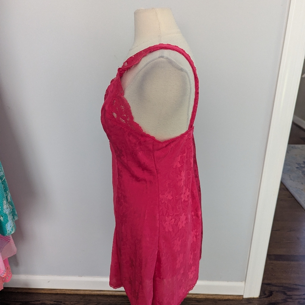Women's Vintage Hot Pink USA Made Medium Slip - Picture 3 of 6